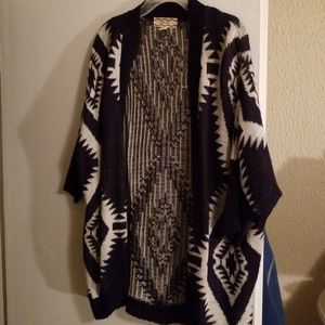 White and royal shaw